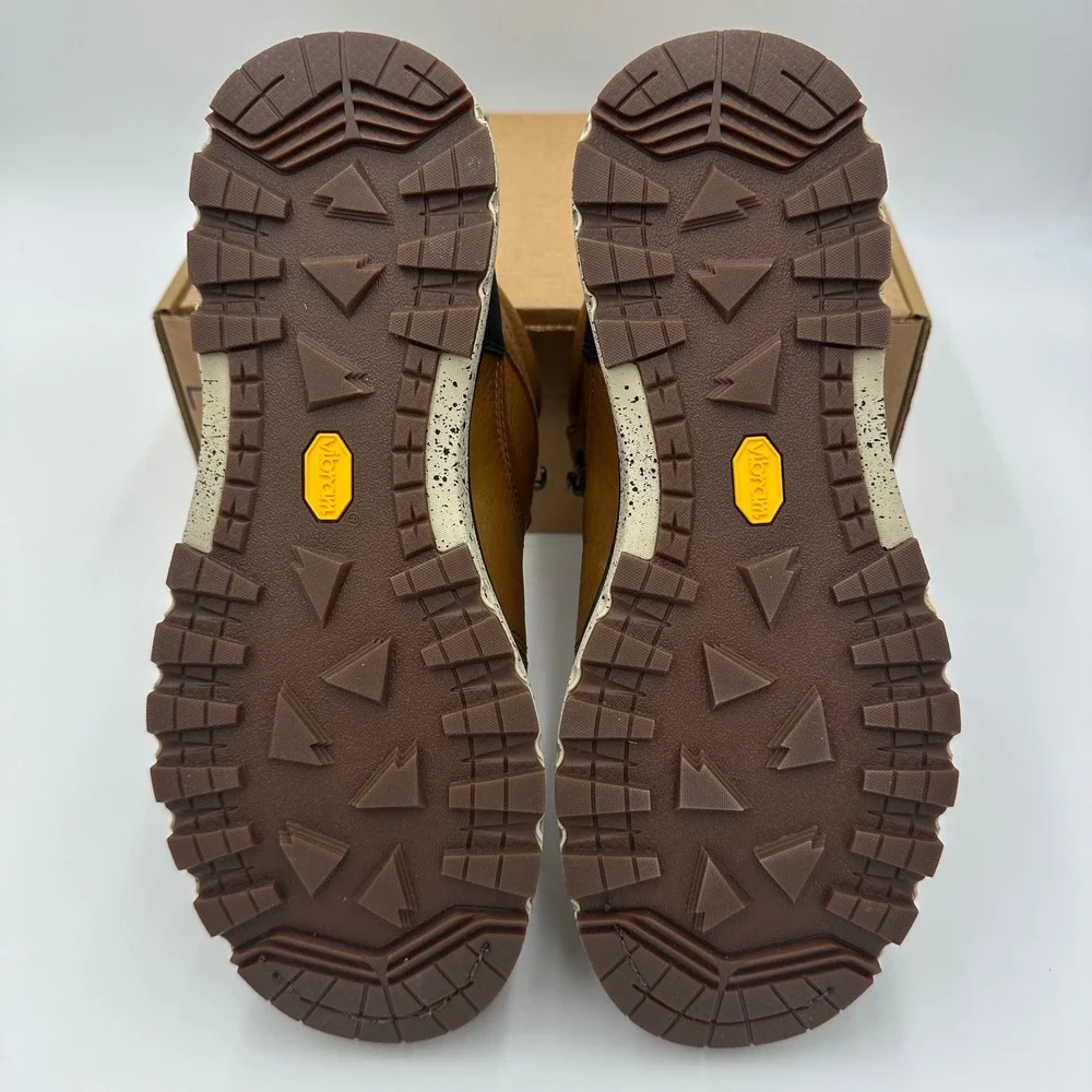 Rocky Hiker Boots Mens 9.5 Brown Legacy 32 Waterproof Vibram RKS0538 NEW